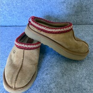 UGG Tazz for kids size 13 chestnut